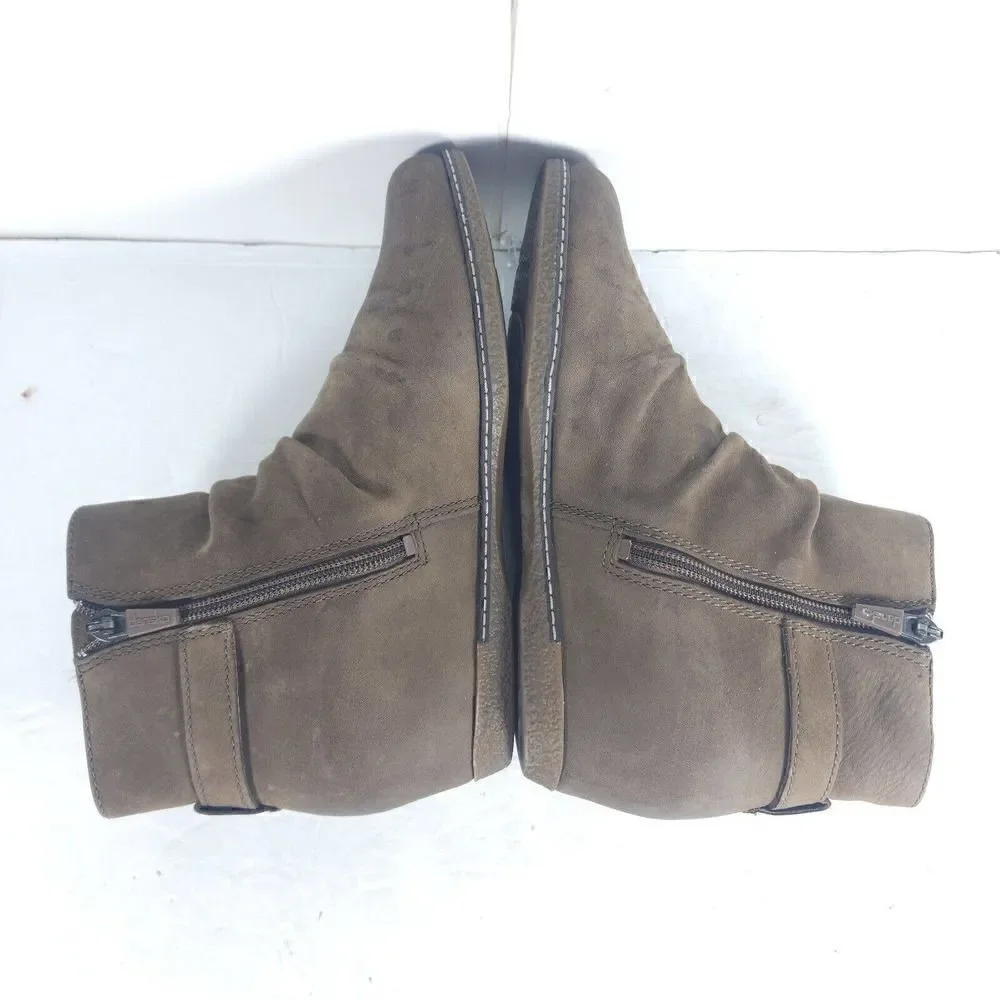 Dansko Women's Lia US5-5,5 EU36 Burnished Nubuck Mushroom Ankle Mid Wedge Boot